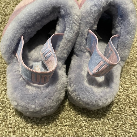 UGG Fluff Yeah Slides - Picture 2 of 5